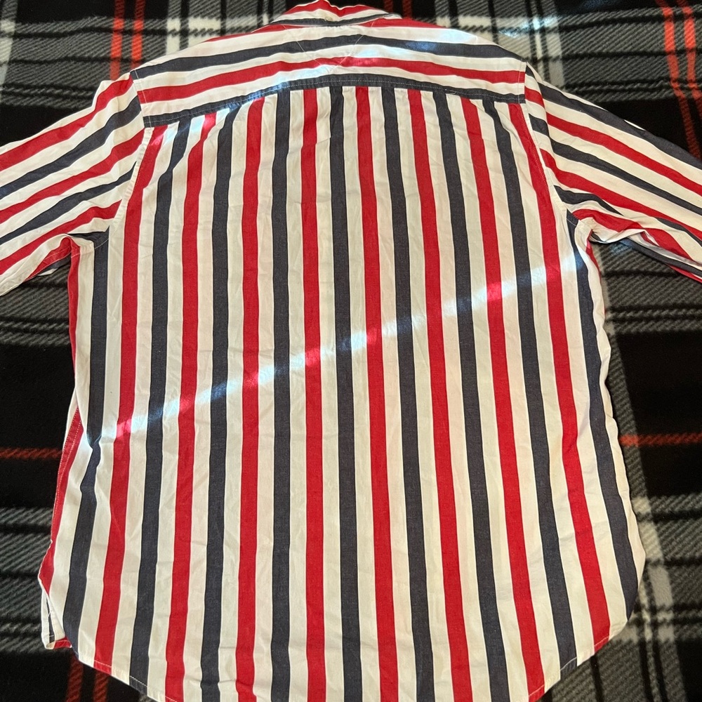 Tommy Hilfiger Striped Button Up🟥 - Picture 2 of 4